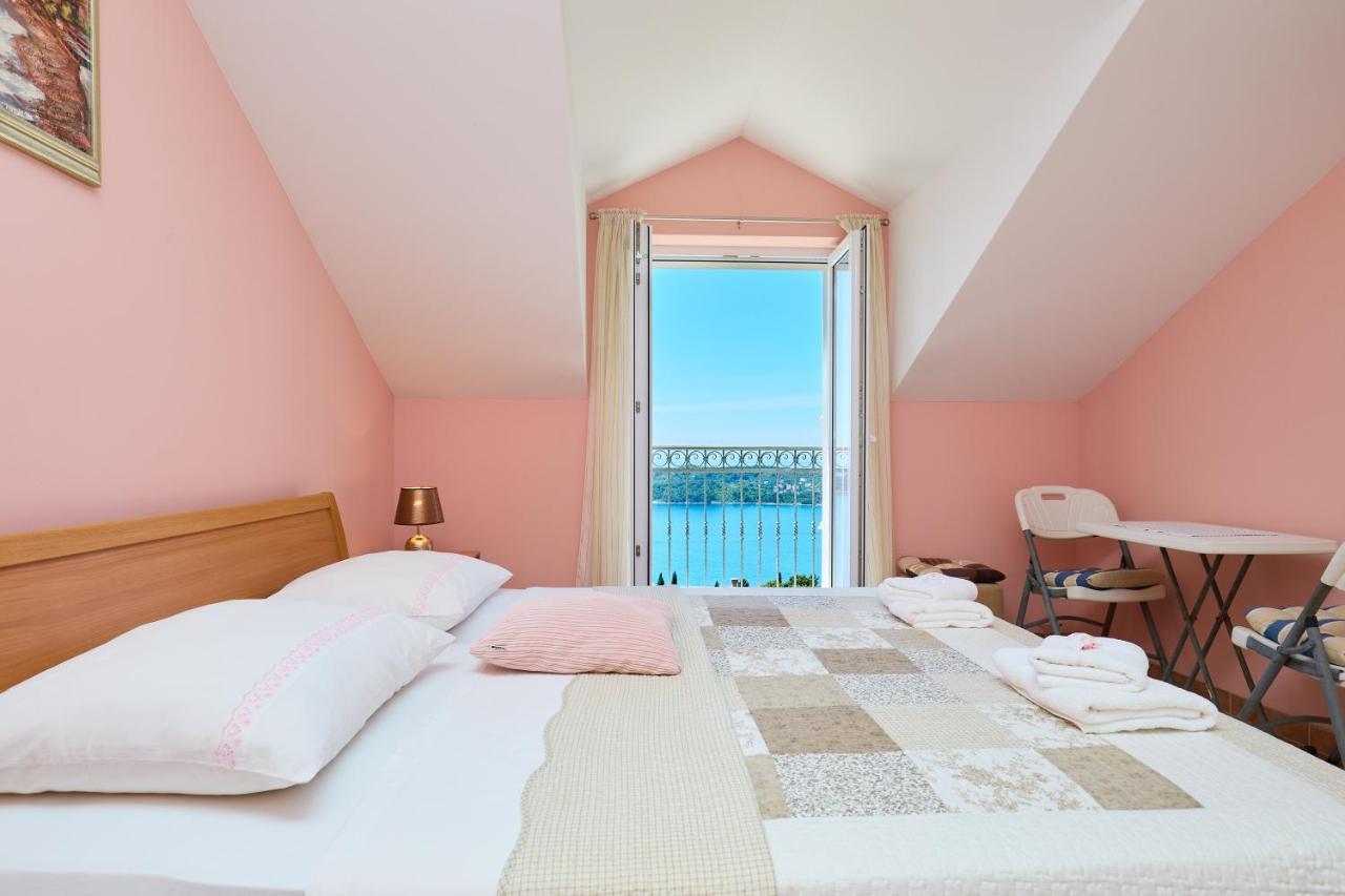 Helton Seaview Apartments Орашац Екстериор снимка