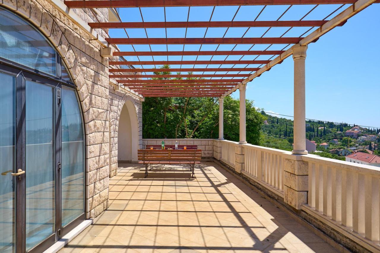 Helton Seaview Apartments Орашац Екстериор снимка