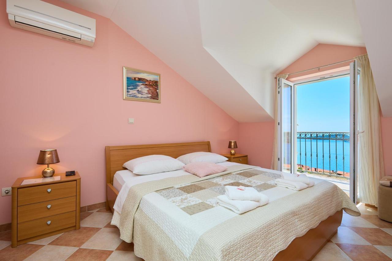 Helton Seaview Apartments Орашац Екстериор снимка